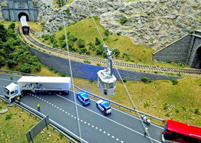 Accidente en carretera y funicular